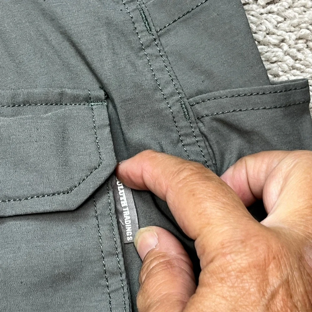 Duluth Trading Co Cargo Shorts Mens 38 Gray Dry on the Fly Relaxed Fit Tactical